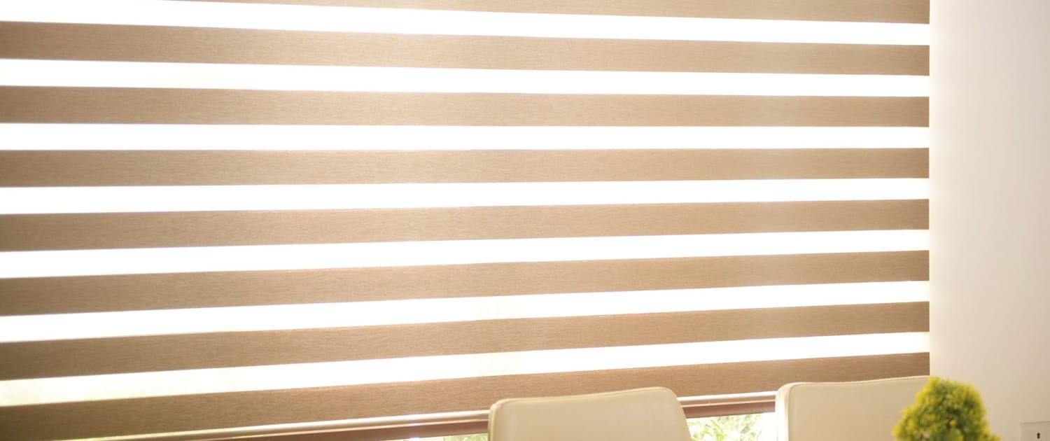 STORE JOUR ET NUIT DORÉ 1.20X180CM – Image 2